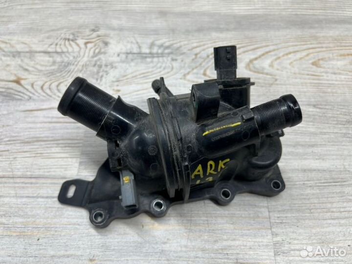 Корпус термостата Renault Arkana пробег 46 H5HA450
