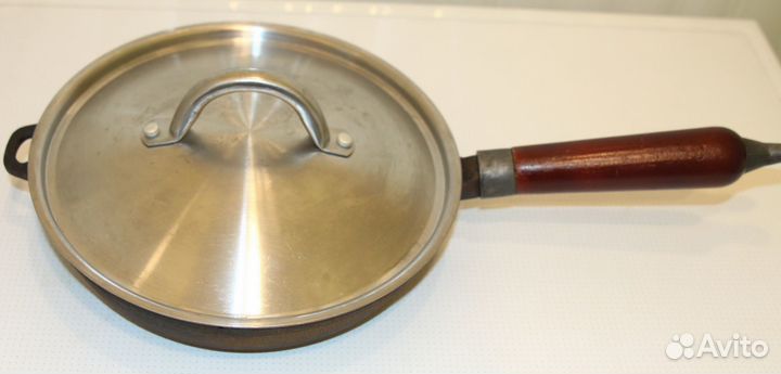 Сковорода чугунная