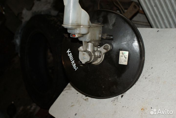 Вакуумный усилитель тормозов Nissan Qashqai J10