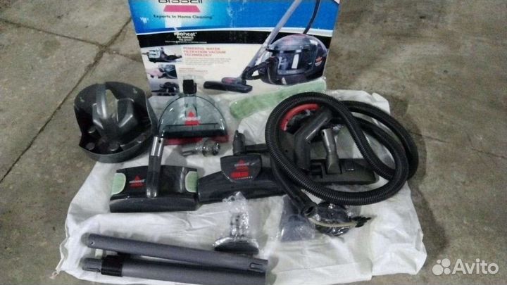 Моющий пылесос Bissell 81N7