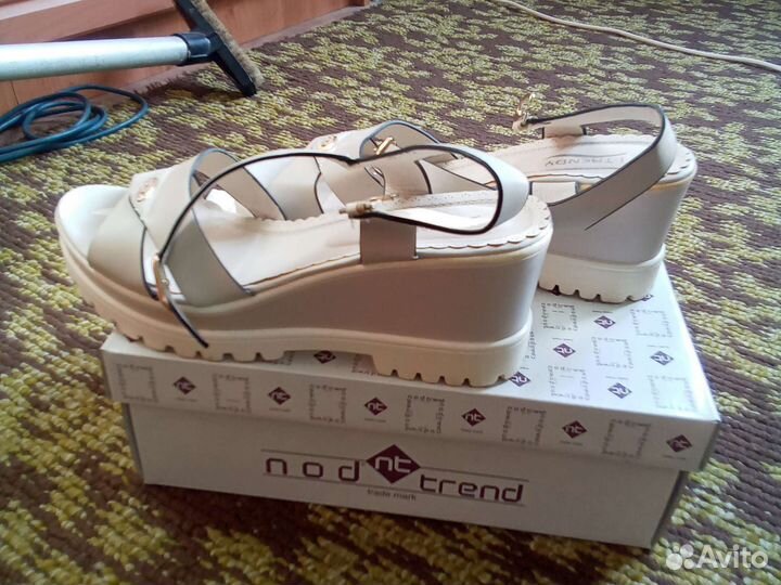 Босоножки женские 39размер