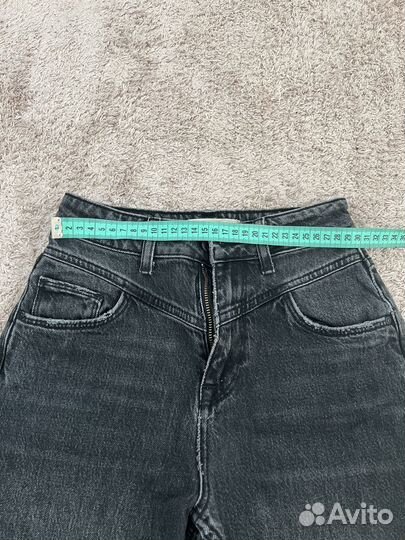 Джинсы Mom fit