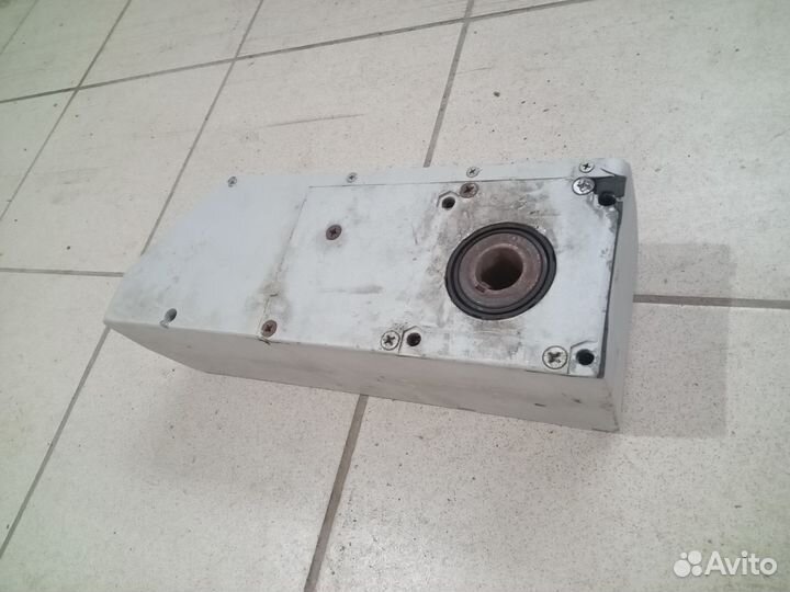 Редуктор автоматических ворот Nice 345х125х110мм