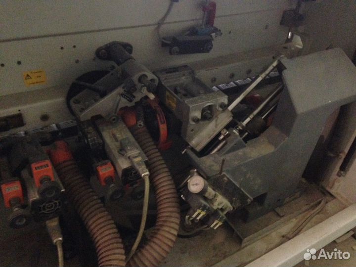 Автоматический кромкооблицовочный станок