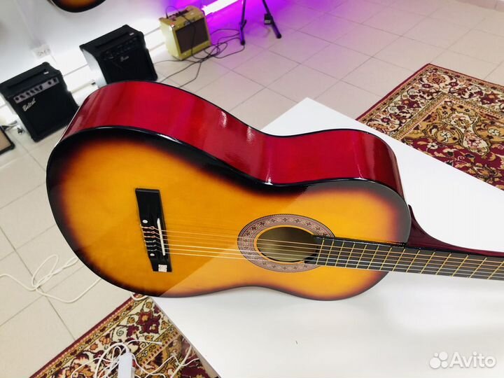 Гитара Belucci 4/4