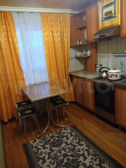 2-к. квартира, 46 м², 1/3 эт.