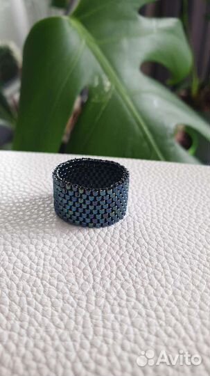 Кольцо из японского бисера