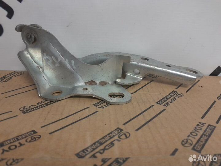 Петля капота правая Lexus Rx2