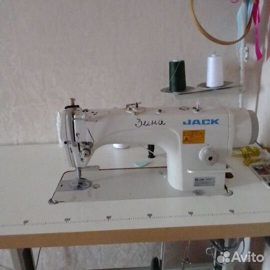 Швейная машинка jack