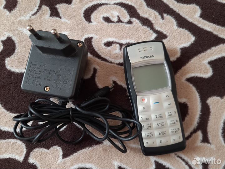 Телефон Nokia 1100