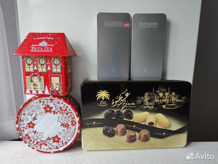 Коробка банка жестяная