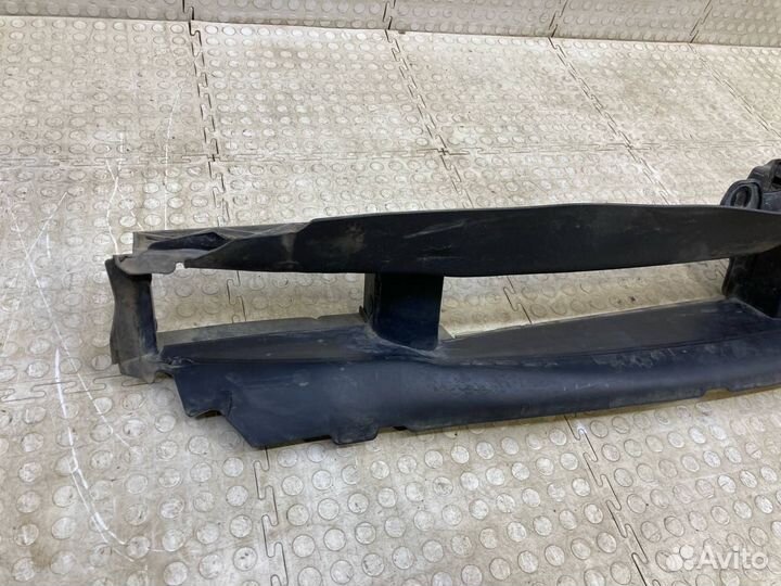 Воздуховод радиатора Bmw X7 G07 2018