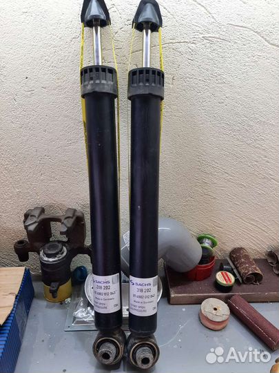 Амортизаторы задние