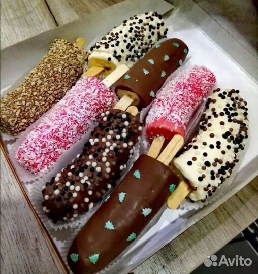 Черешня в шоколаде и бананы в шоколаде