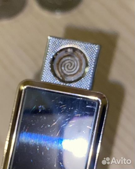 Продам электрическую зажигалку б/у