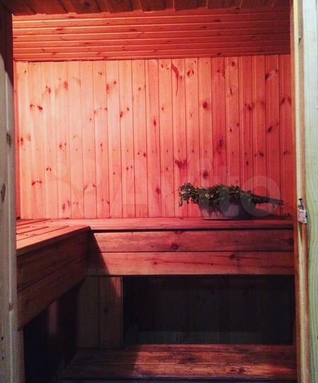 Дом 265 м² на участке 13,5 сот.