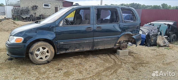 Кузов Опель Синтра (По частям)