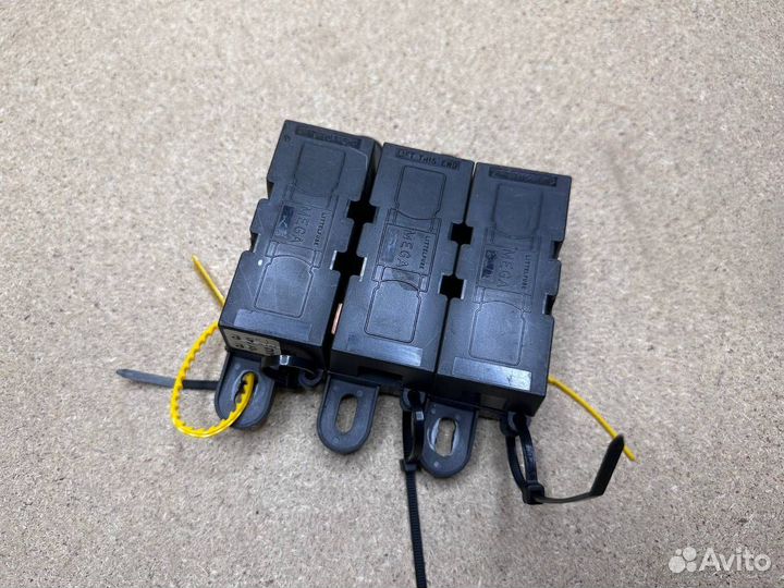 Блок предохранителей Jaguar 2007-2011