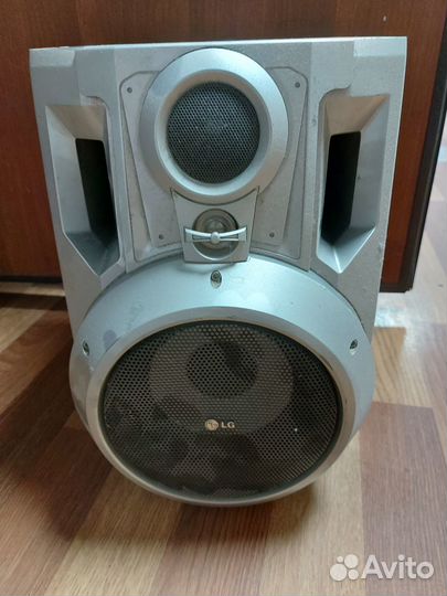 Колонка от музыкального центра LG