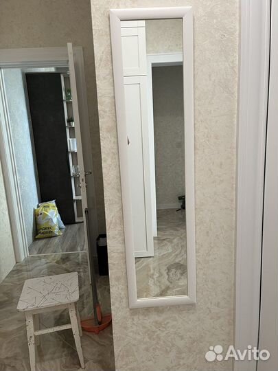 Зеркало настенное