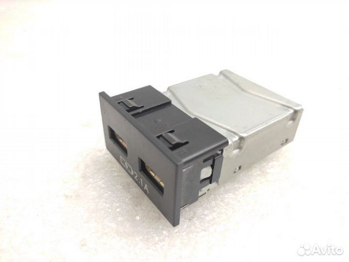 Розетка Lexus Rx450H GYL25 2grfxs 2020