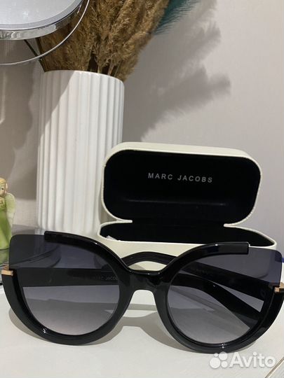 Солнцезащитные очки marc jacobs