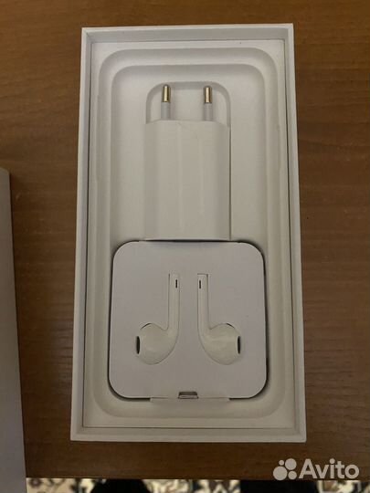 iPhone X, 64 ГБ