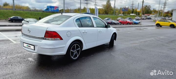 Opel Astra 1.6 МТ, 2011, 126 200 км