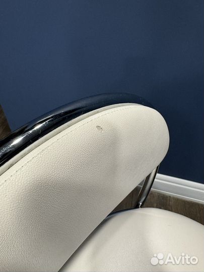 Стул для парикмахера, косметолога, массажиста