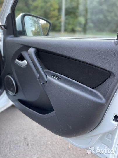 LADA Granta 1.6 МТ, 2015, 267 000 км