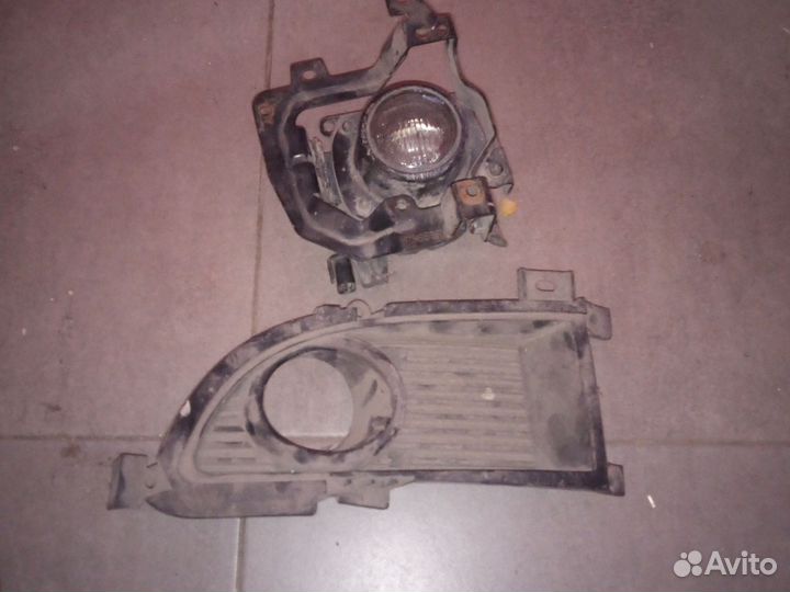 Рамка левой птф Mitsubishi Lancer 9