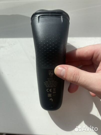Электробритва Philips Series 1000