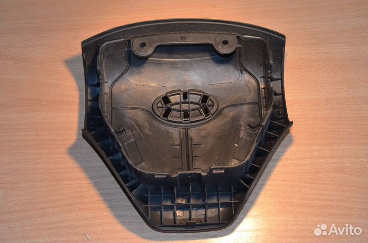 Крышка подушки безопасности Киа Рио