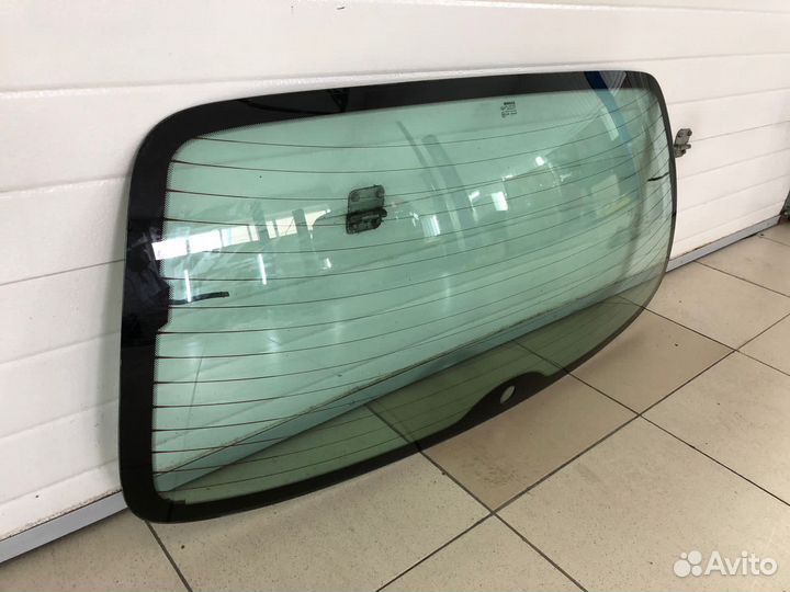 Стекло заднее с обогревом Renault Scenic1 96-99