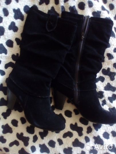 Продам демисезонные сапоги