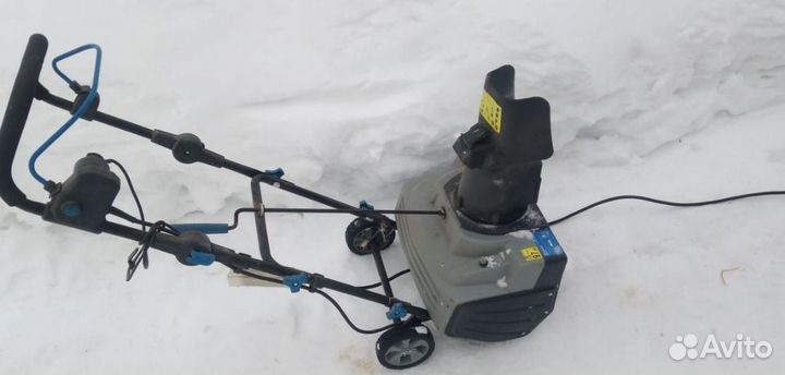 Снегоуборщик MAC Allister MST 2000