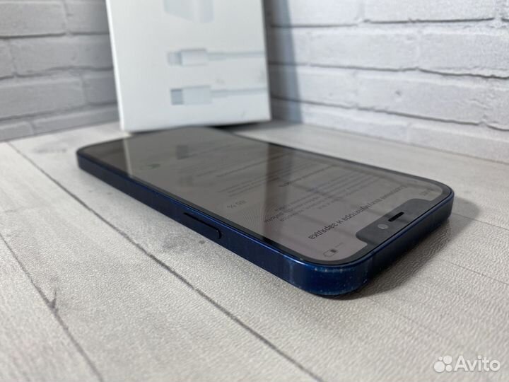 iPhone 12, 64 ГБ