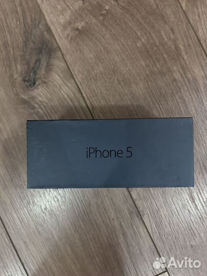 Коробка от iPhone 5