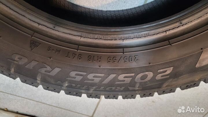 Pirelli Ice Zero 205/55 R16 94T