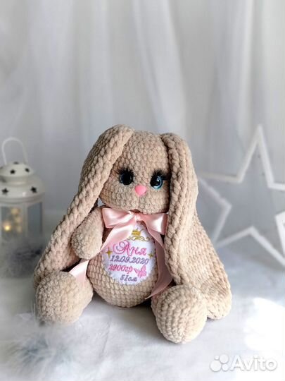 Вязаная зайка с метрикой ручной работы
