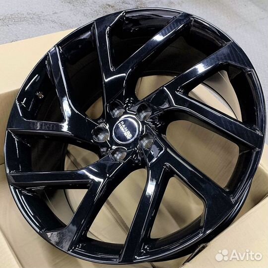 Диски на Range Rover Sport Рендж Ровер Спорт R22
