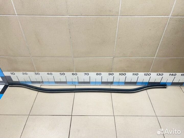 Уплотнитель капота Audi A3 8V czca 2014