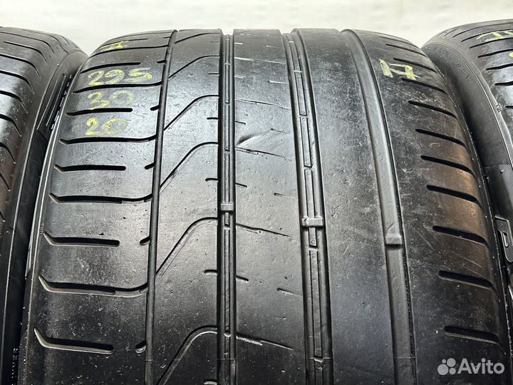 Pirelli P Zero 295/30 R20 и 265/35 R20