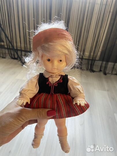 Кукла в национальном костюме