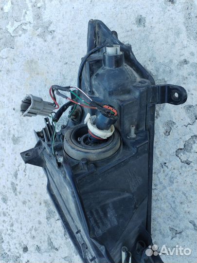 Фара Nissan Murano Z50левая/правая