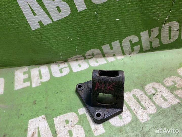 Кронштейн генератора Geely Mk Cross