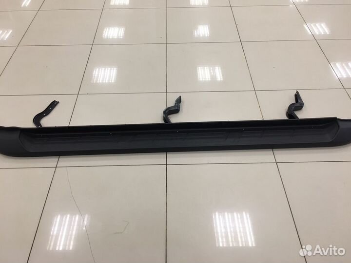 Порог / подножка левая Тойота Хайлюкс / Hilux