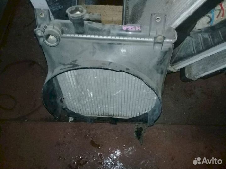 Радиатор охлаждения Mitsubishi Pajero Junior H57A