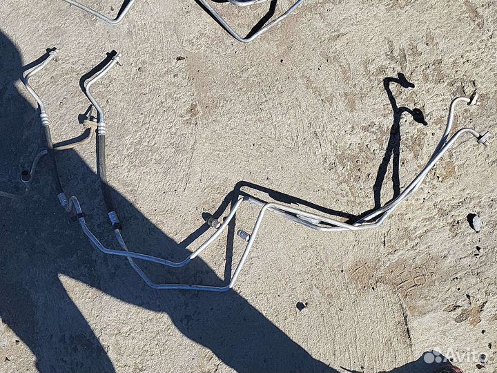 Renault duster 1.5- трубка кондиционера