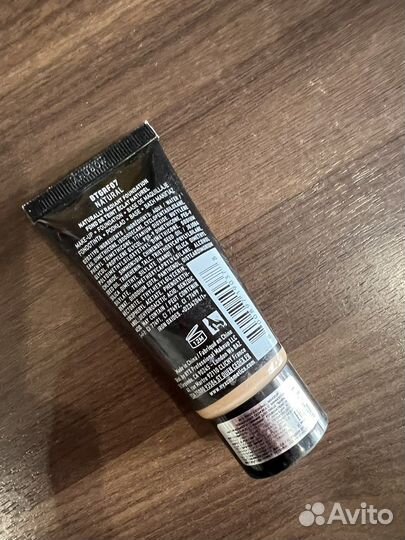 Nyx born to glow крем тональный